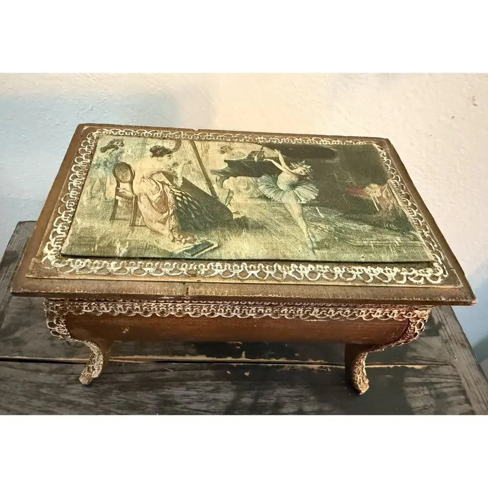 Vintage L Gambor Twinkle Toes Footed Jewelry Music Box Made in Japan